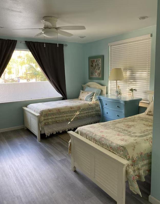 Pool/Waterfront Home 5 Min Walk To Siesta Key Village And Beach Exterior photo